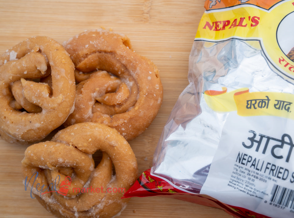 Aati - Rato Bhale Lakha:mari