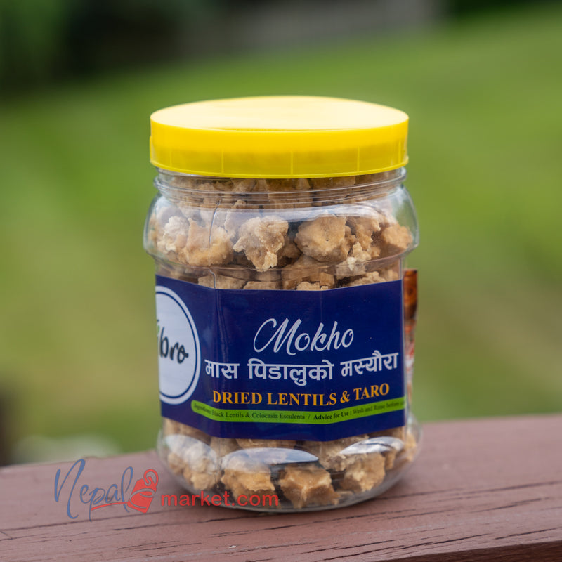Mokho Maas Pidaloo Masyaura (Dried Lentils & Taro)